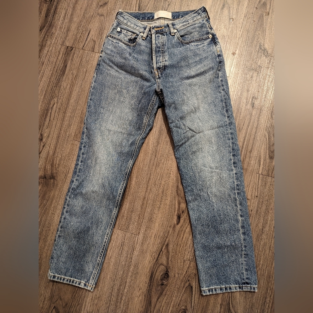 Everlane '90s Cheeky Jean. 25. Like New